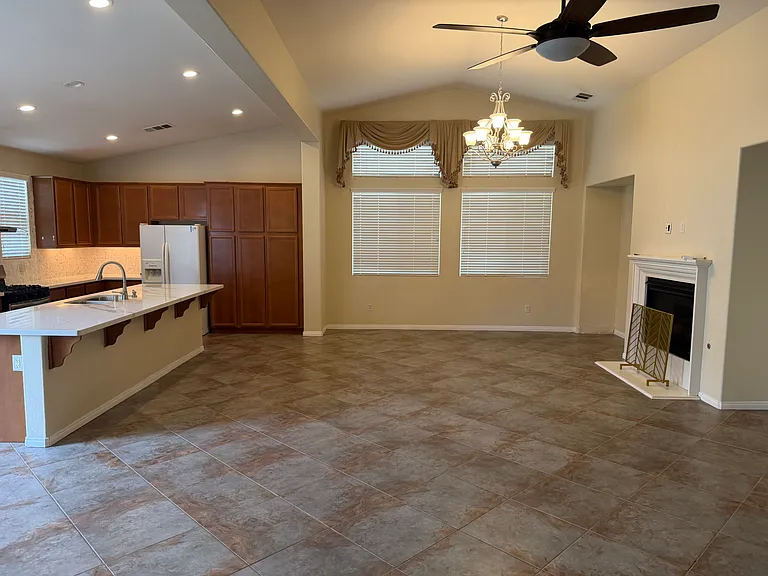 12108 Cactus Flower Ave #C — Photo 9