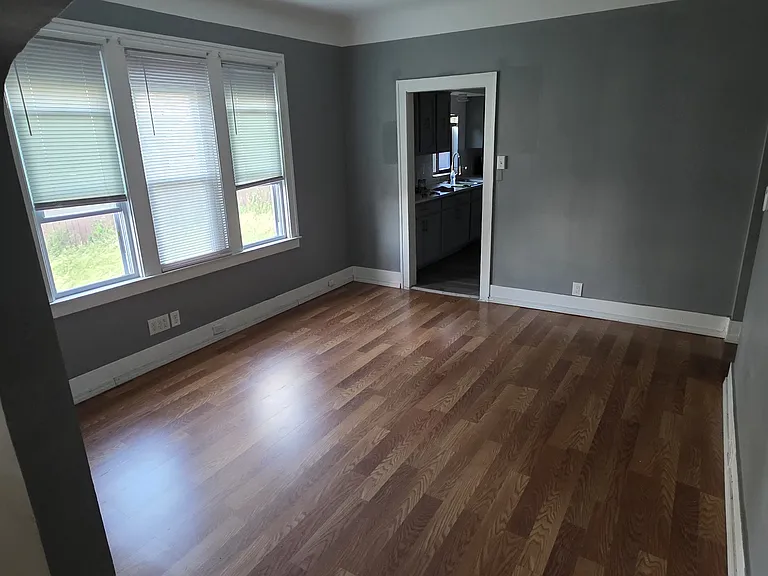 Living to Dinning room