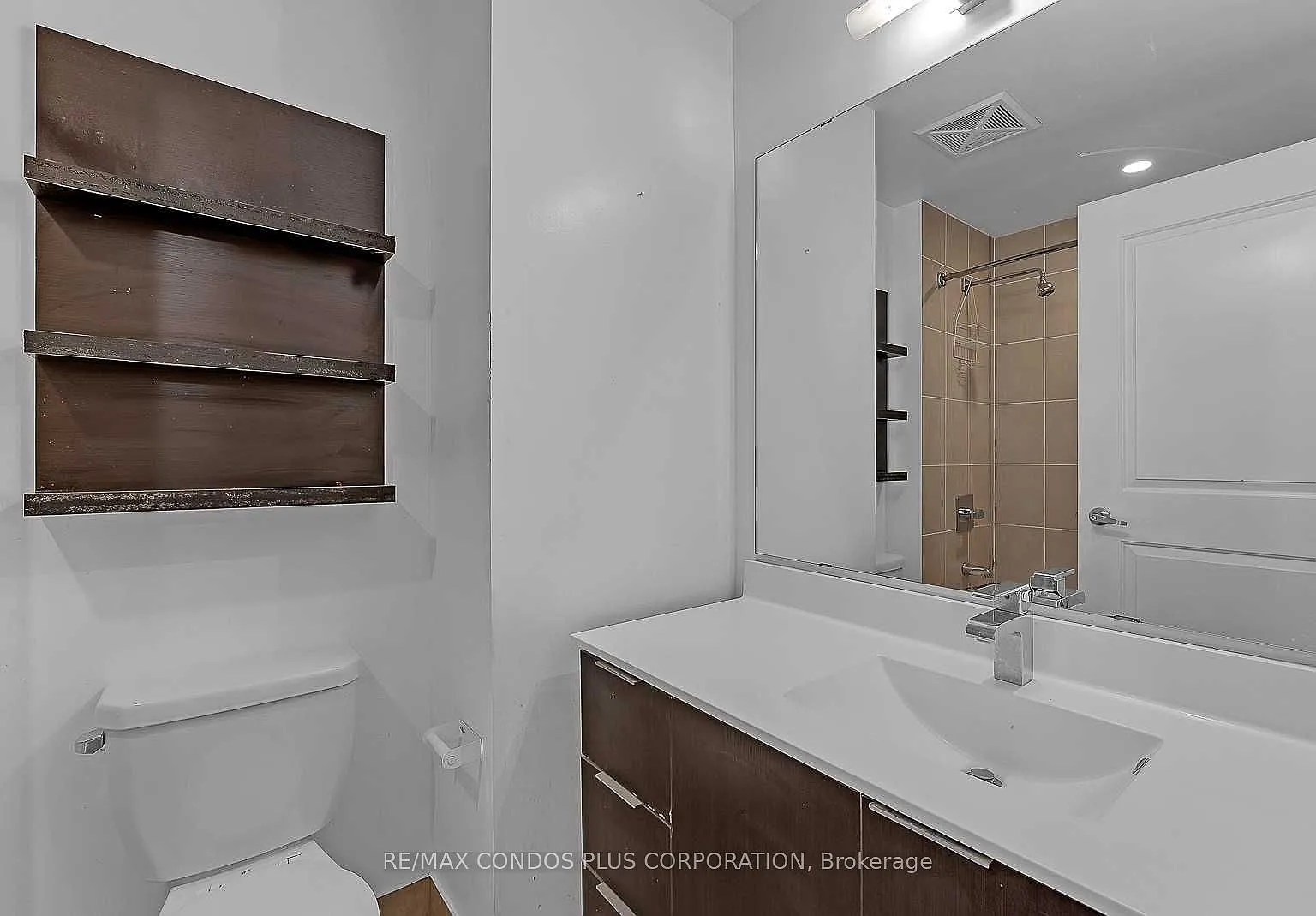 16 Brookers Ln — Photo 4