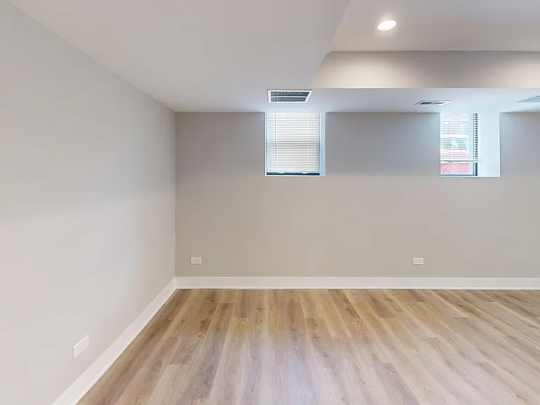 3144 W Fullerton Ave #G — Photo 8