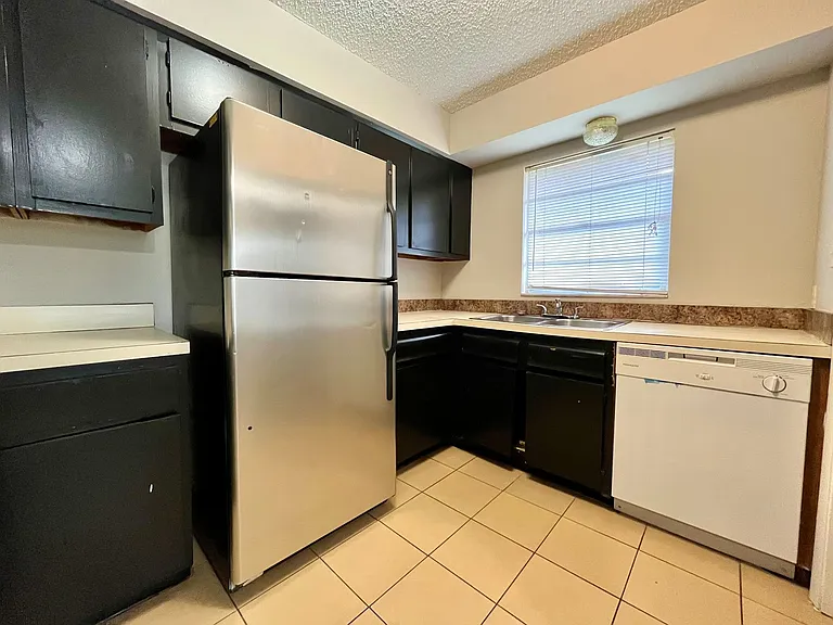7635 Green Rd — Photo 3