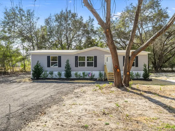 207 Ash St, Interlachen, FL 32148