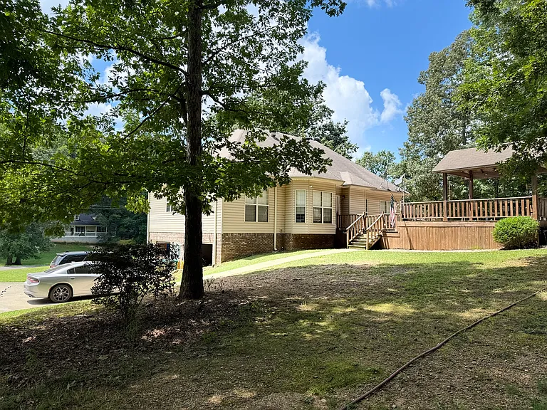 996 George Crowe Rd — Photo 4