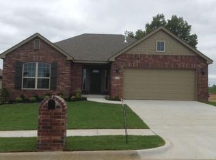 230 W 55th St, Sand Springs, OK 74063