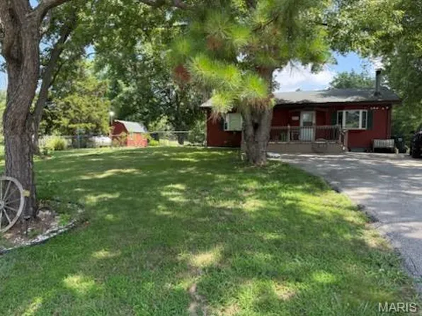 6722 Woodpecker Ln, Waterloo, IL 62298