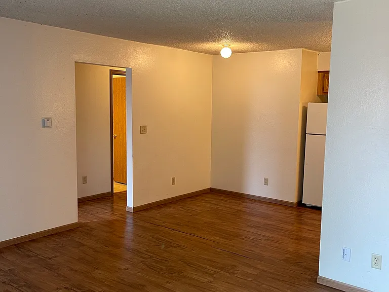 19 E Burlington St #102 — Photo 6