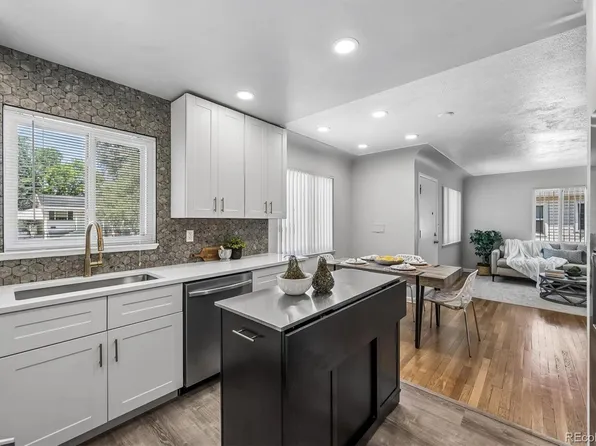 3158 S Fox Street, Englewood, CO 80110