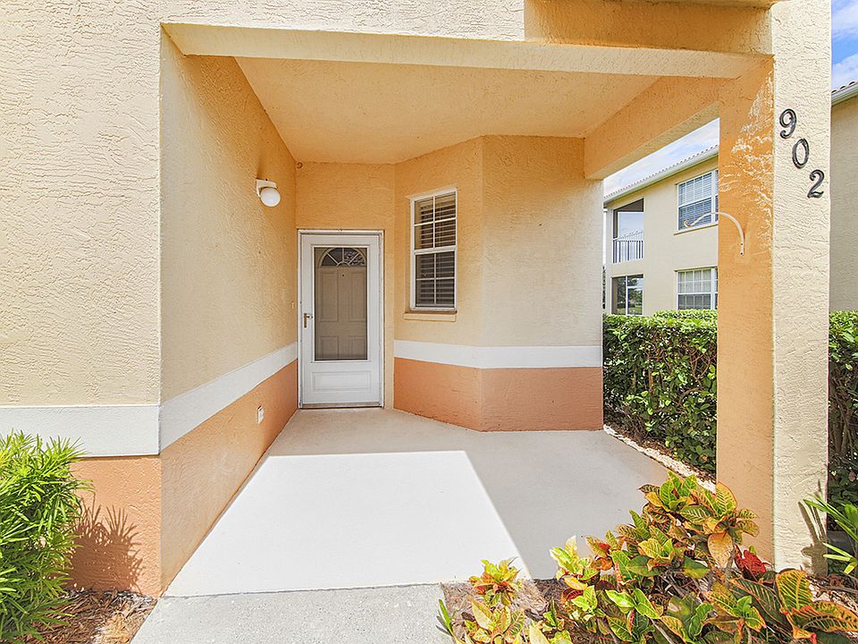 1st image of 902 Casa Del Lago Way #902