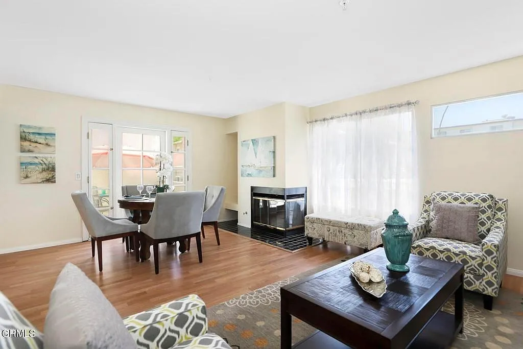 Building Photo - 147 S Catalina Ave #3