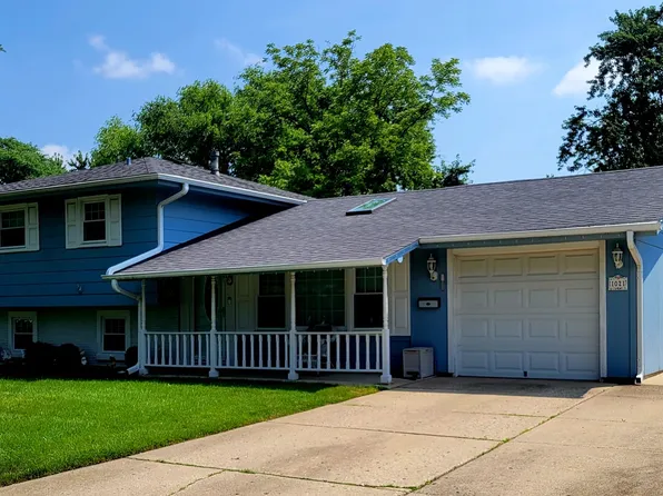 1021 Mercury Dr, Schaumburg, IL 60193