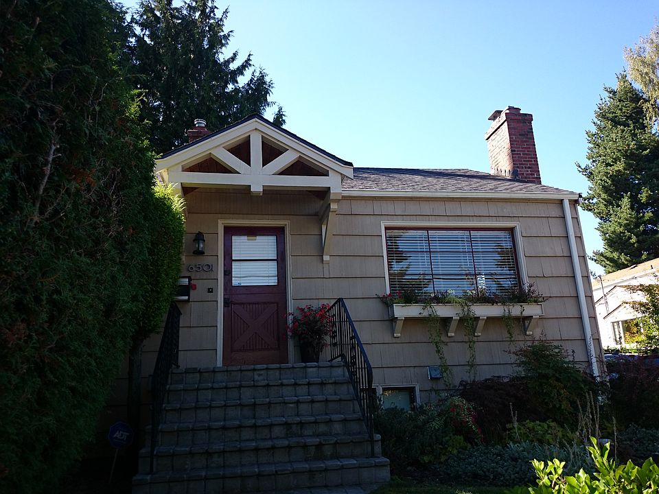 2nd image of 6501 36th Ave NE
