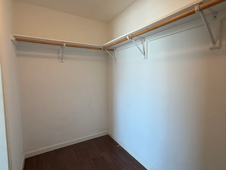1606 Gramercy Ave #208 — Photo 9