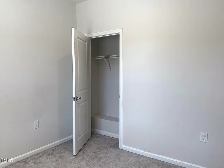 946 Channing Park Cir — Photo 45