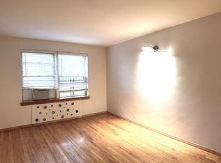 141-35 Union Tpke APT 2M, Flushing, NY 11367