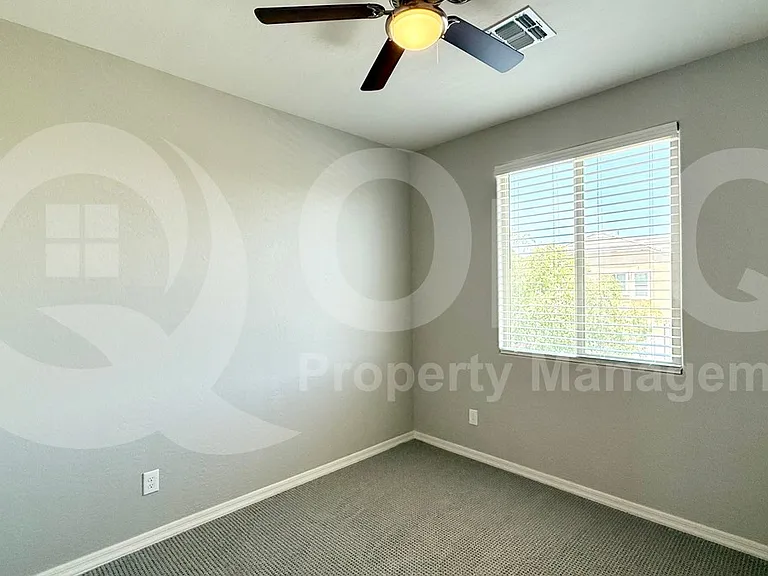 3749 E Stiles Ln — Photo 14