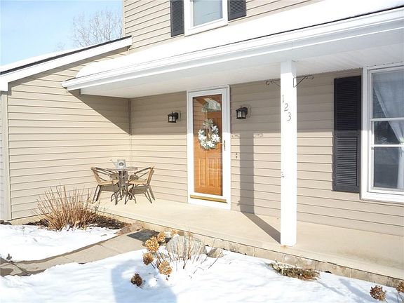 4th image of 123 Centennial Ln