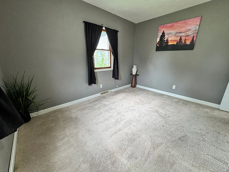 230 E Gilbert Dr — Photo 23