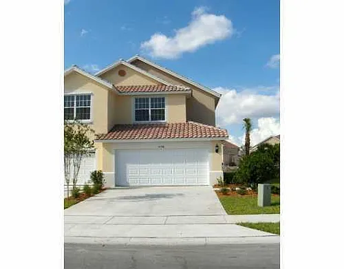 1176 Pinewood Lake Ct #1176 Photo 1