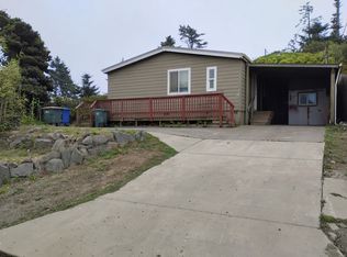 175 NW 55th St, Newport, OR 97365