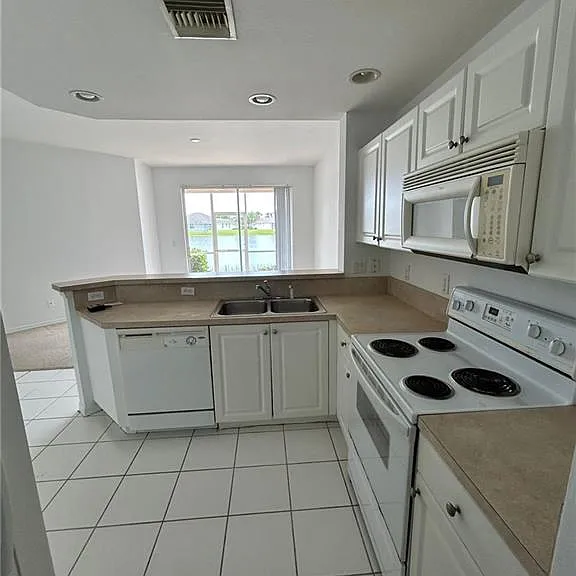 4256 Liron Ave #103 — Photo 8