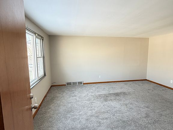 2nd image of 347 Lasalle Ave Floor 2