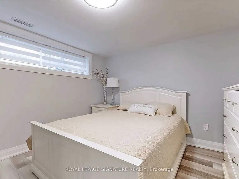 211 Maple Ave — Photo 4