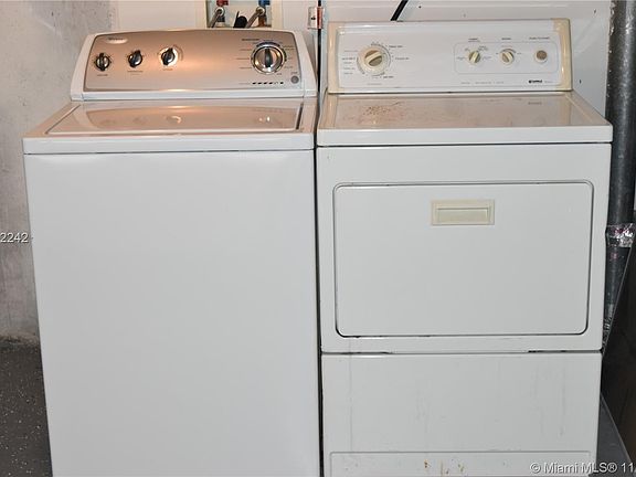 5th image of 2944 NE 185 St