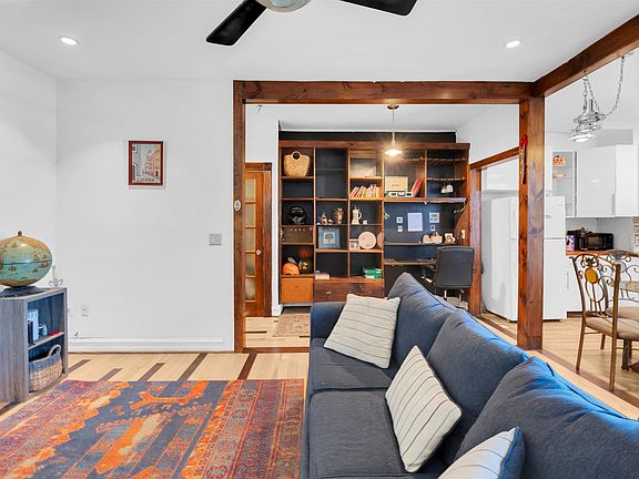 4th image of 340 Fairmount Ave APT 304