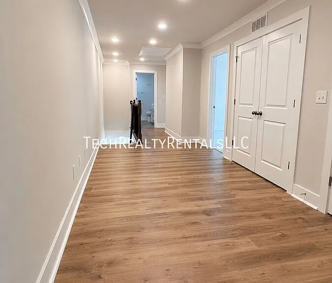 4638 Dogwood Pl #1 — Photo 10