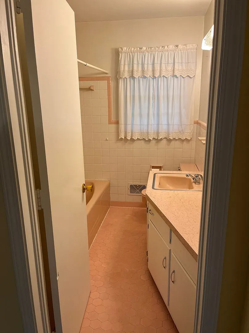 Sought After Community! — Photo 4