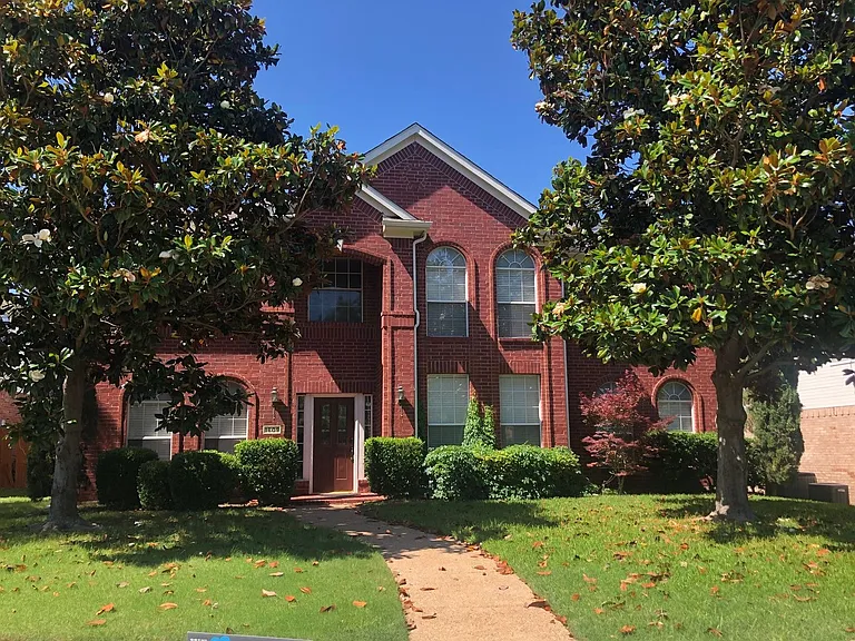 1609 Simsbury Dr — Photo 1