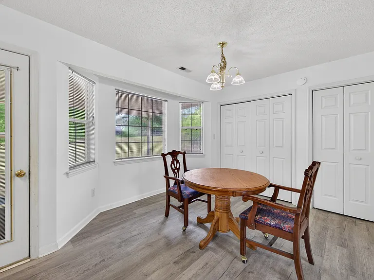 3504 Sassafras Trl — Photo 10
