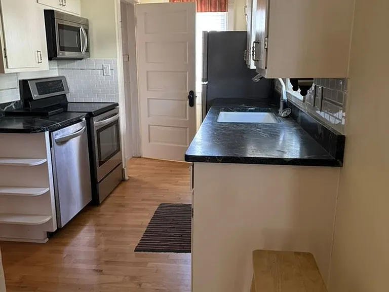807 E Atlantic St — Photo 7