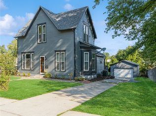 508 E 3rd Ave, Indianola, IA 50125