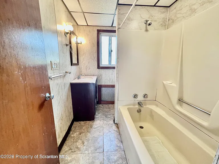 608 Taylor Ave — Photo 17