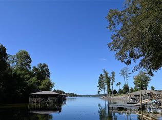 4559 1st St NW, Hickory, NC 28601