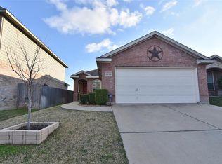 5825 Parkview Hills Ln, Fort Worth, TX 76179