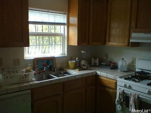 5th image of 10998 S McKinley Ave