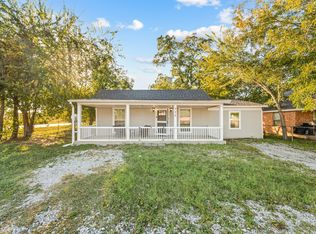 528 Elm St, Paradise, TX 76073