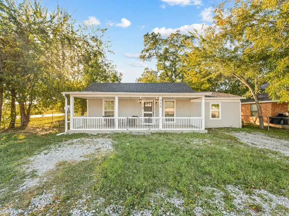 528 Elm St, Paradise, TX 76073