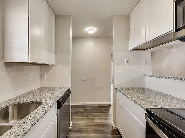 8110 Skillman St #2032F — Photo 8