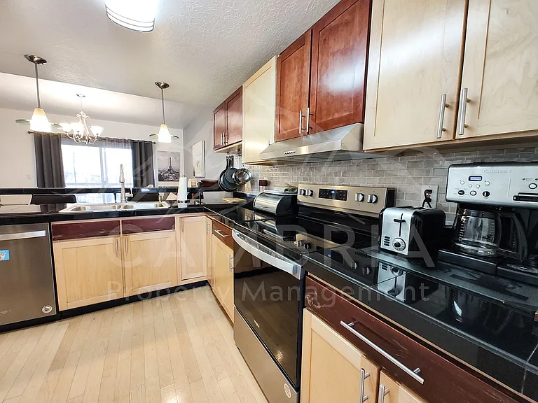4340 S Highland Dr #208 — Photo 10