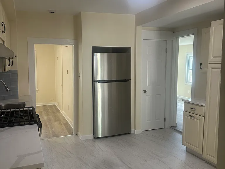 16 N Main St #1 — Photo 6