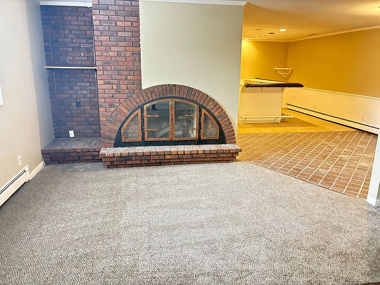 Hillside Apartments — Photo 19