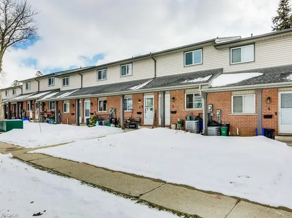 900 James St #5, Woodstock, ON N4S 1S4