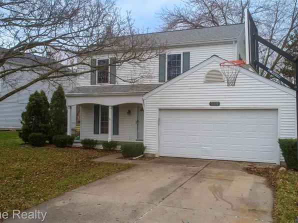 534 Chesley Dr, Lansing, MI 48917
