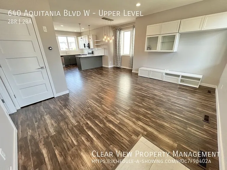 640 Aquitania Blvd W #UPPER LEVEL — Photo 8