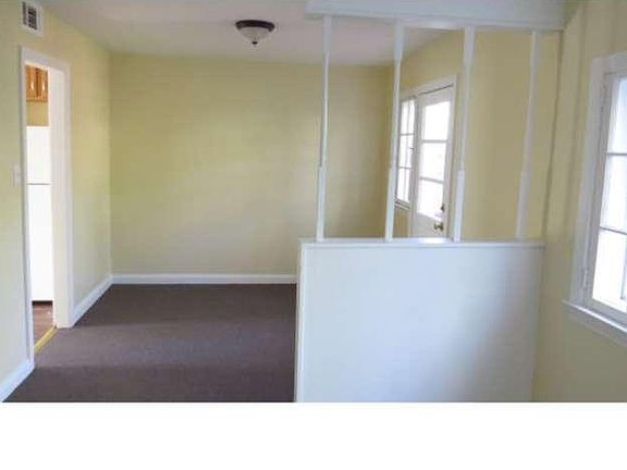 3rd image of 13 N Pennewell Dr
