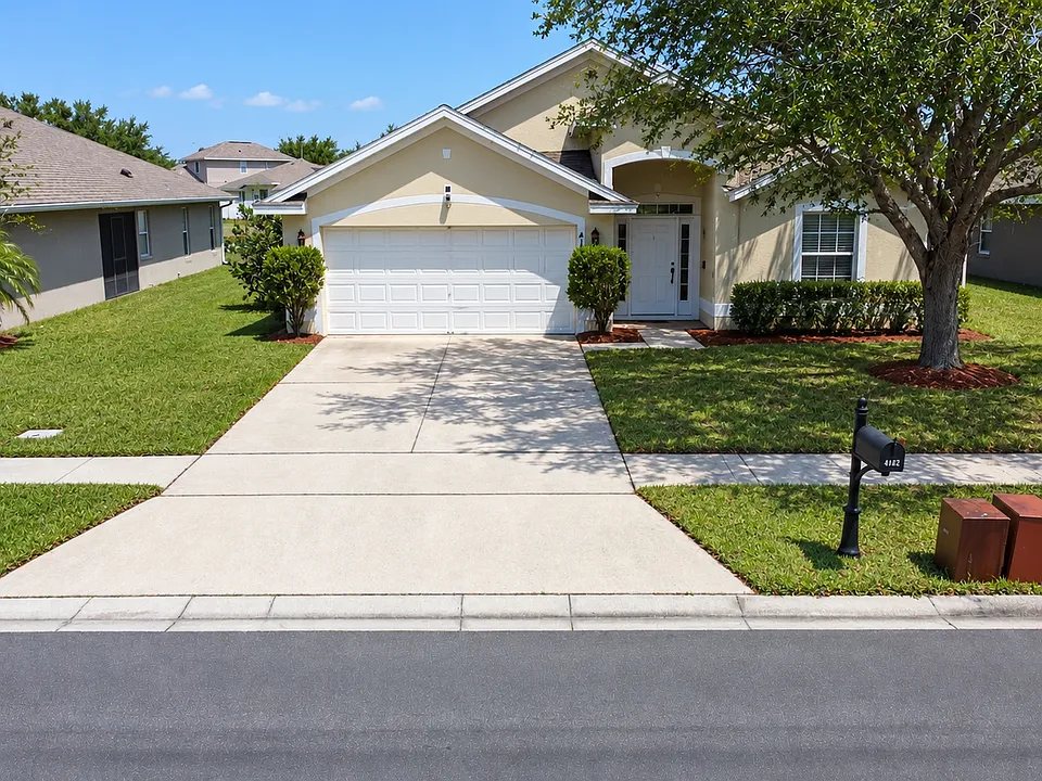 4102 Longworth Loop