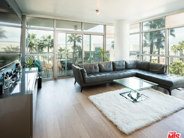 13650 Marina Pointe Dr Unit 607, Marina Del Rey, CA 90292